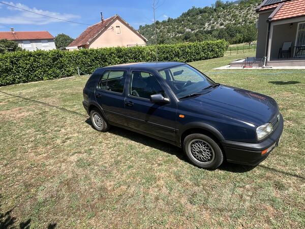 Volkswagen - Golf 3 - 1.9 TDI
