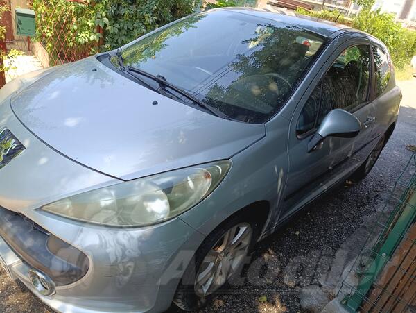 Peugeot - 207 - 1.6 HDI