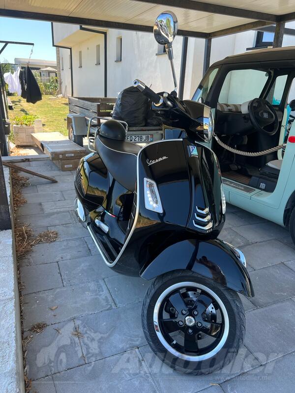 Piaggio - vespa gts 300 super