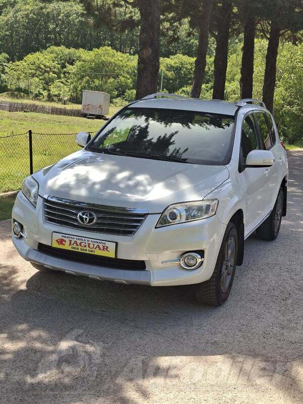 Toyota - RAV 4 - 2.2 D-4D