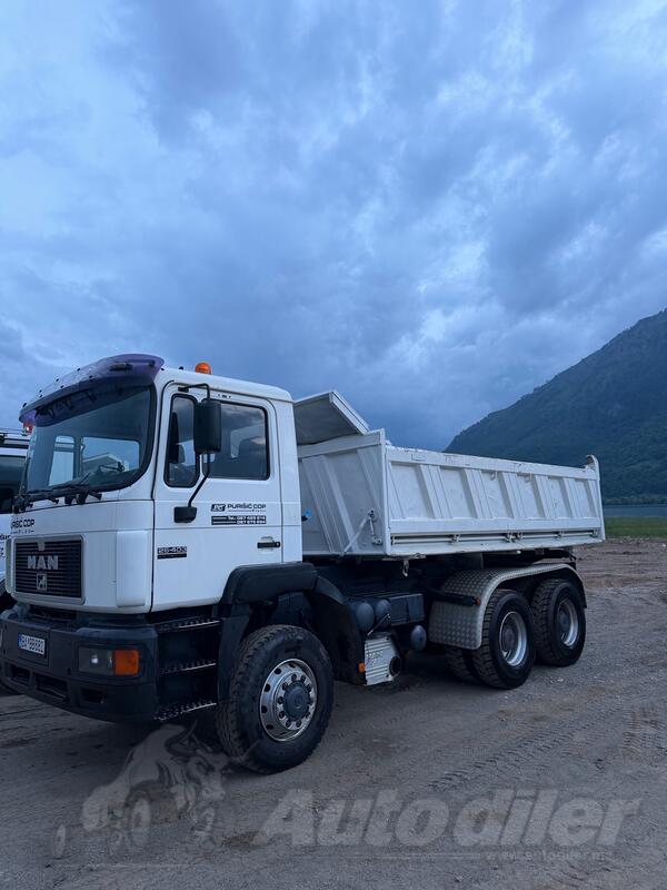 MAN - 26403