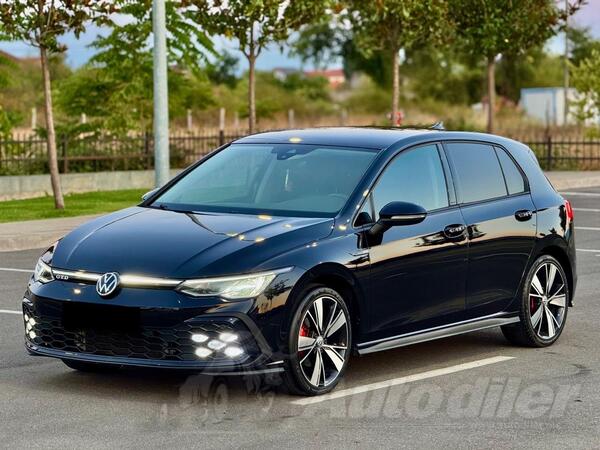 Volkswagen - Golf 8 - 2.0