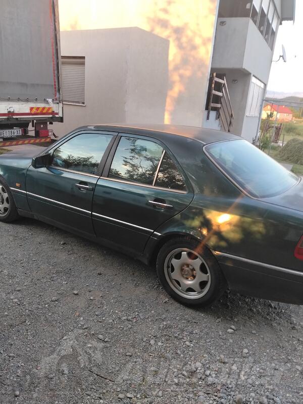 Mercedes Benz - C 200 - ддд