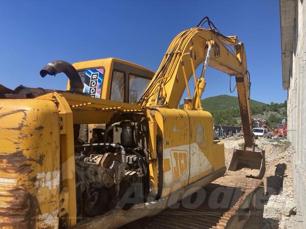 JCB - 912