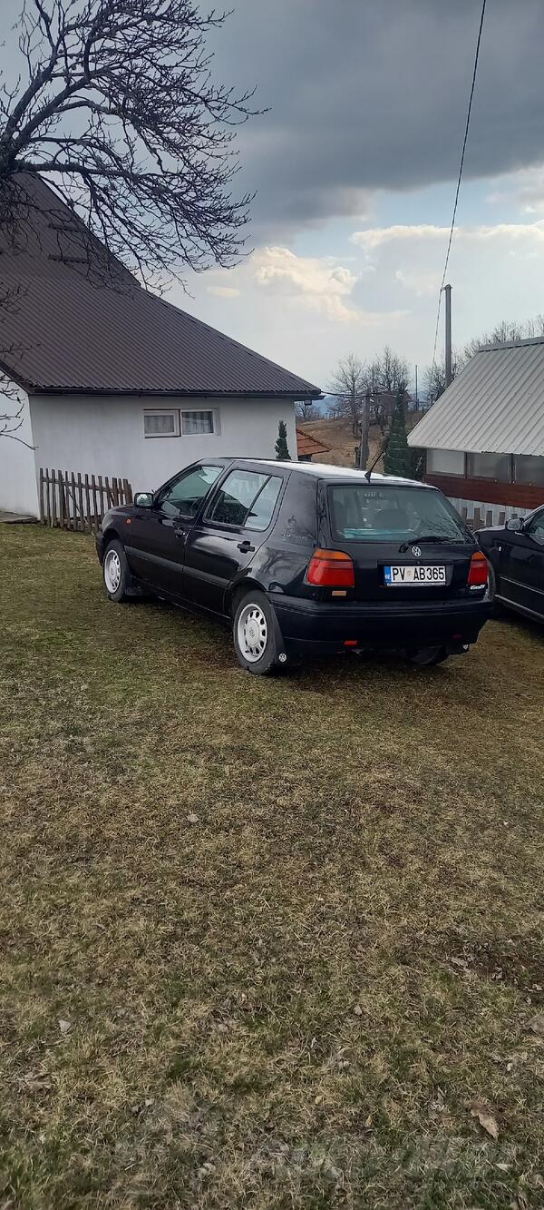 Volkswagen - Golf 3 - 1.6