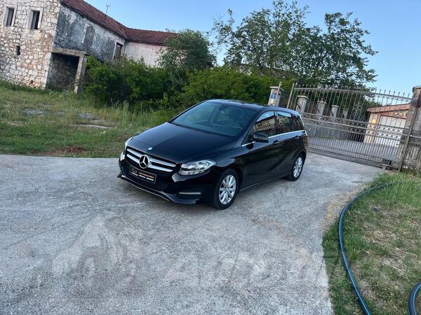 Mercedes Benz - B 180 - B 180 D