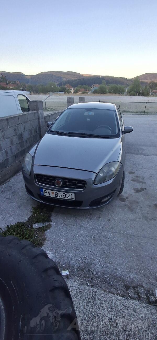 Fiat - Croma - 1.9 jtd