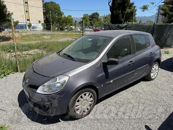 Renault - Clio - 1.4
