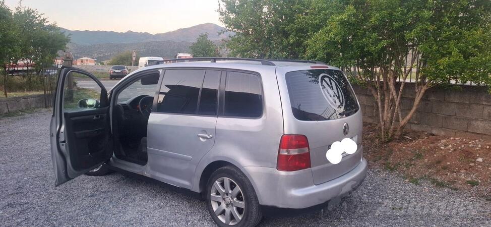 Volkswagen - Touran - 2.0 tdi