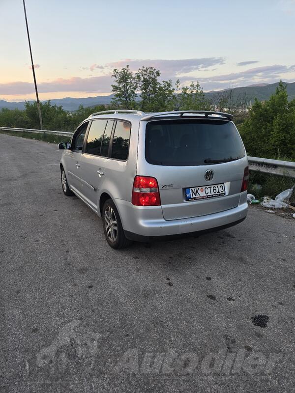 Volkswagen - Touran - 2.0 tdi