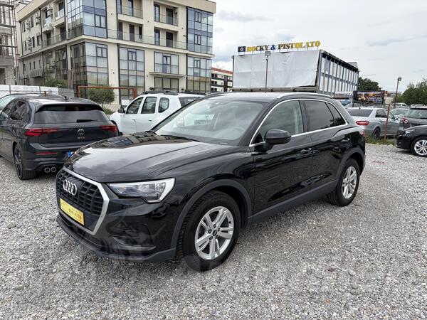 Audi - Q3