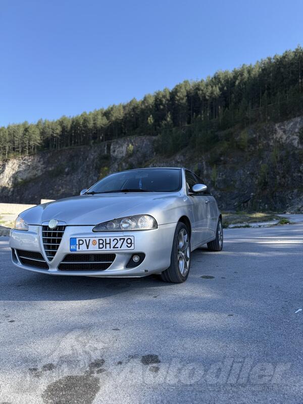 Alfa Romeo - 147 - 1.9