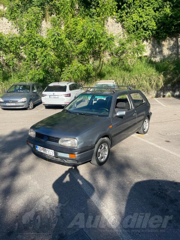 Volkswagen - Golf 3 - 1.4benz/plin
