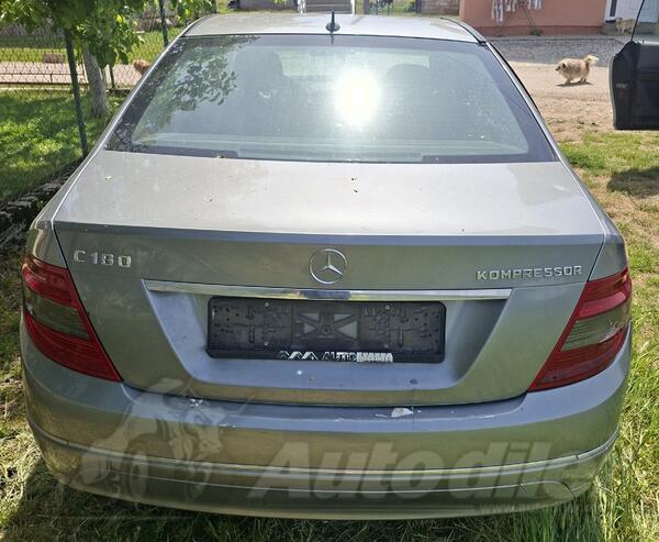 U djelovima Mercedes Benz - C 180