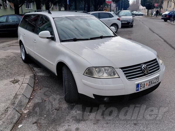 Volkswagen - Passat