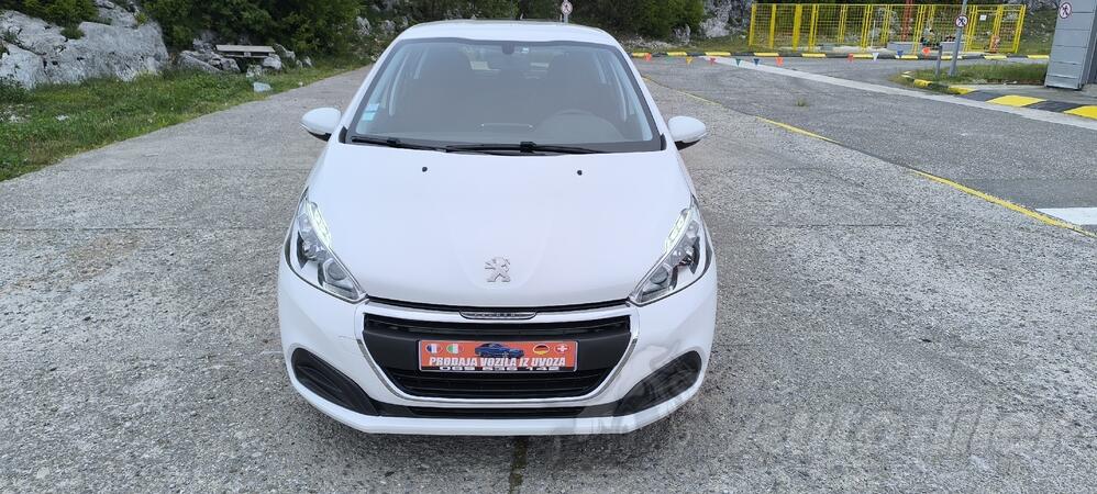 Peugeot - 208 - 1.2 VTI