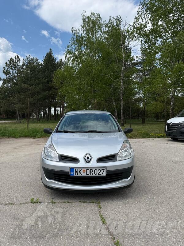 Renault - Clio - 1.5 dci