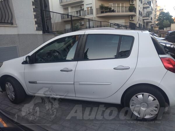 Renault - Clio - 1.5 DCI 2011 god