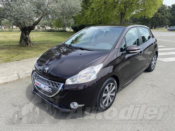 Peugeot - 208 - AUTOMATIK