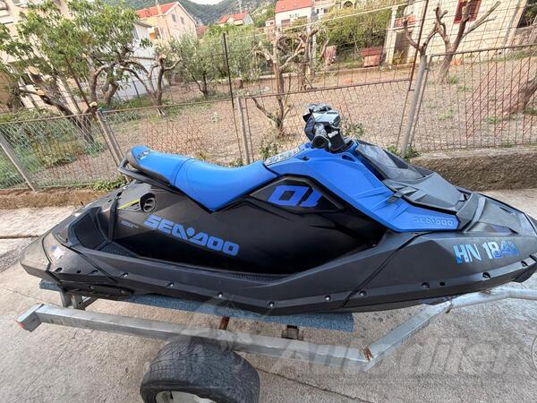 Sea-Doo - Spark trix