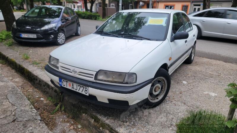 Nissan - Primera - 1.6 Benzin