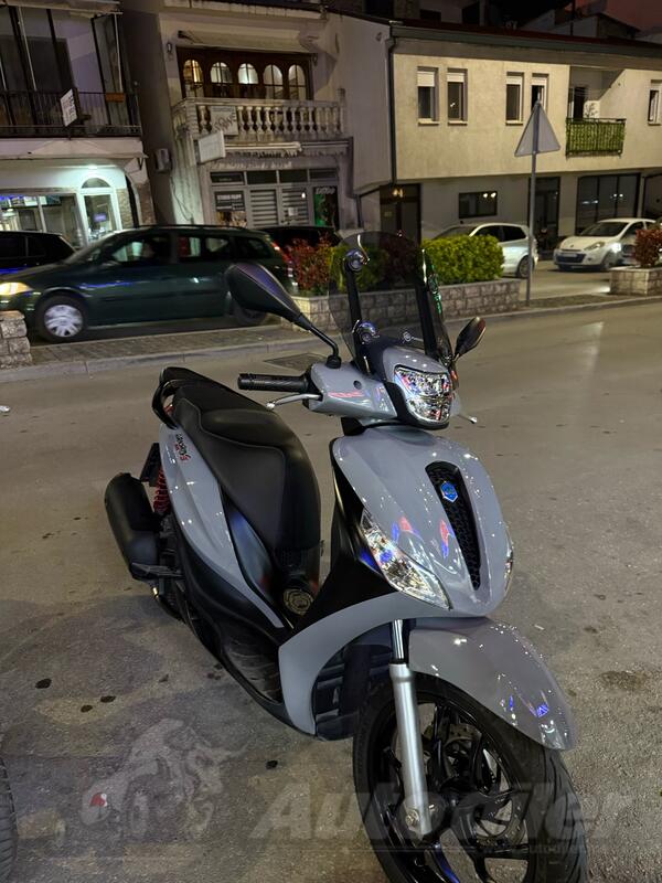 Piaggio - medley