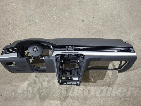 Instrument tabla za Automobile - Volkswagen - Passat    - 2015-2022