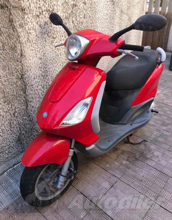 Piaggio - fly 50
