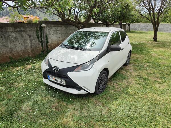 Toyota - Aygo - 1.0 benz+plin