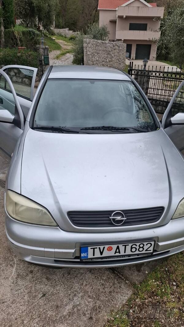 Opel - Astra
