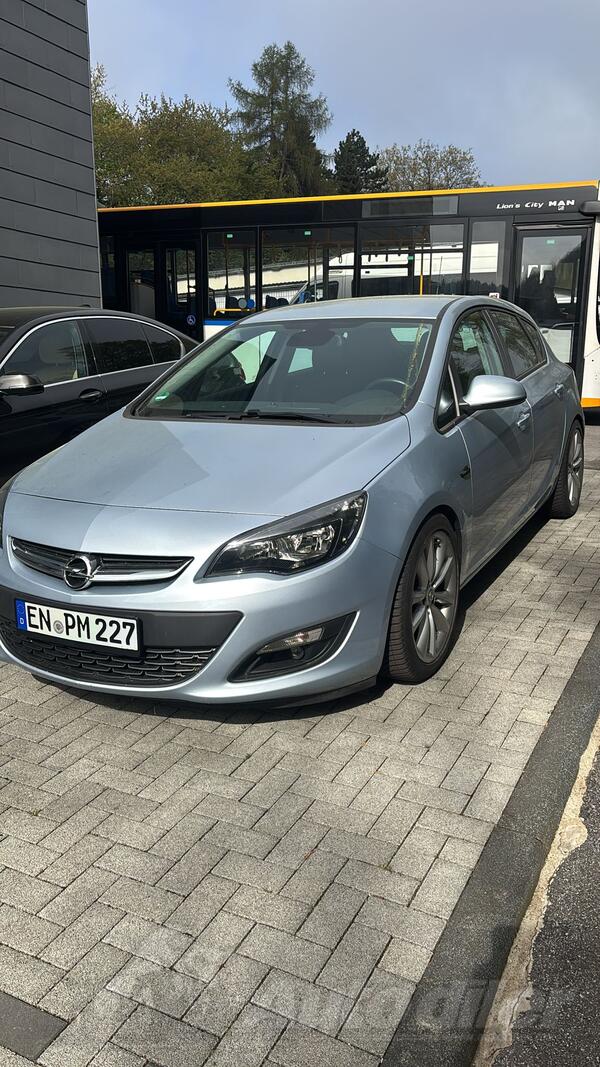 Opel - Astra - 1.6