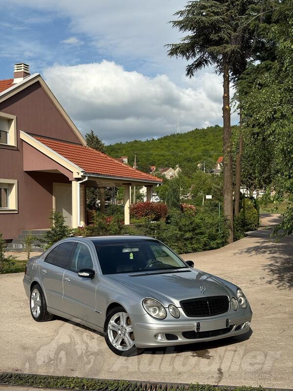 Mercedes Benz - E 220