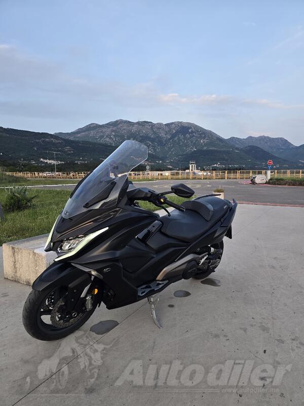 Kymco - AK550