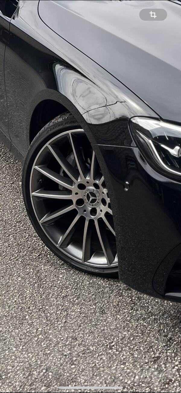 Mercedes Benz - E 220