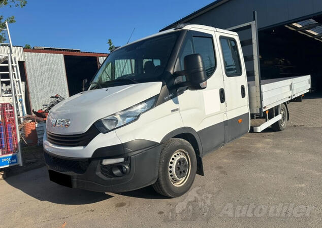 Iveco - Daily 35-180 / Doka / amion s ravnom platformom 3.5t / LTK545