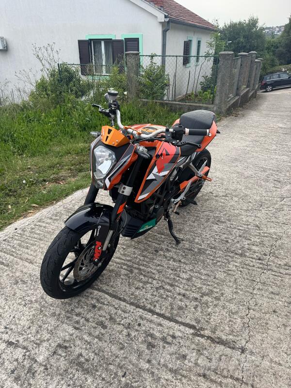 KTM - DUKE 125