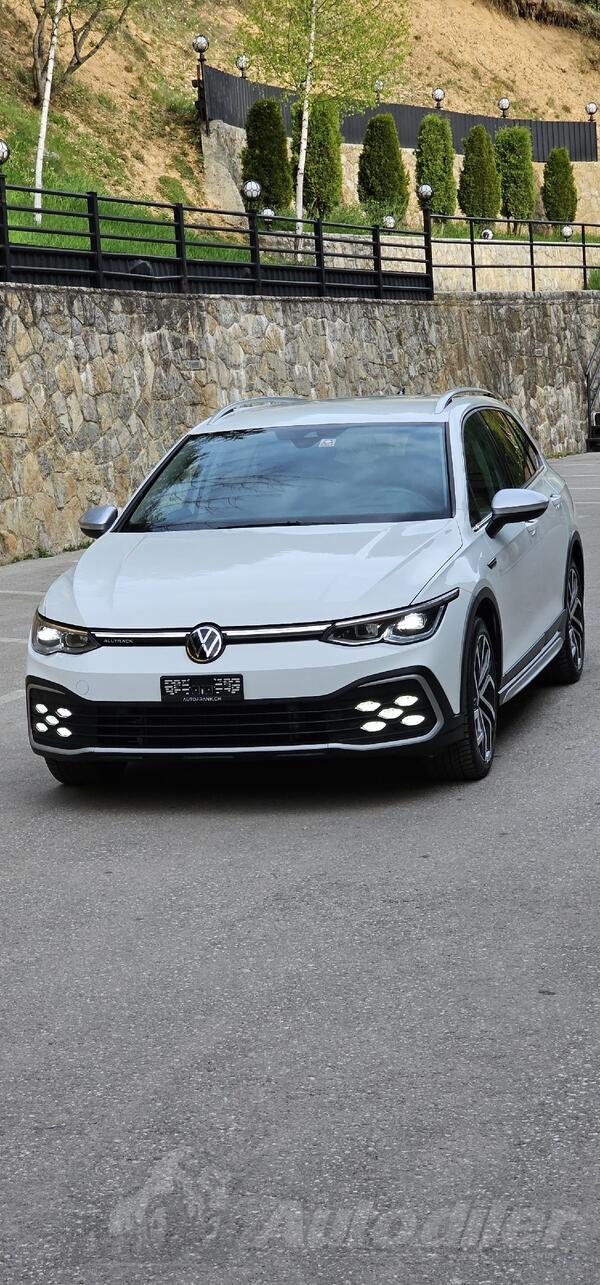 Volkswagen - Golf 8 - ALLTRACK