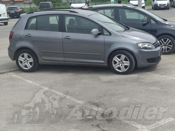 Volkswagen - Golf Plus - 20 tdi