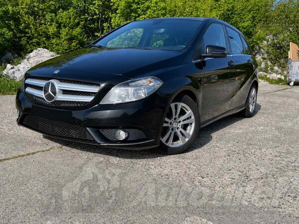 Mercedes Benz - B 180 - 1.5 DCI Sport