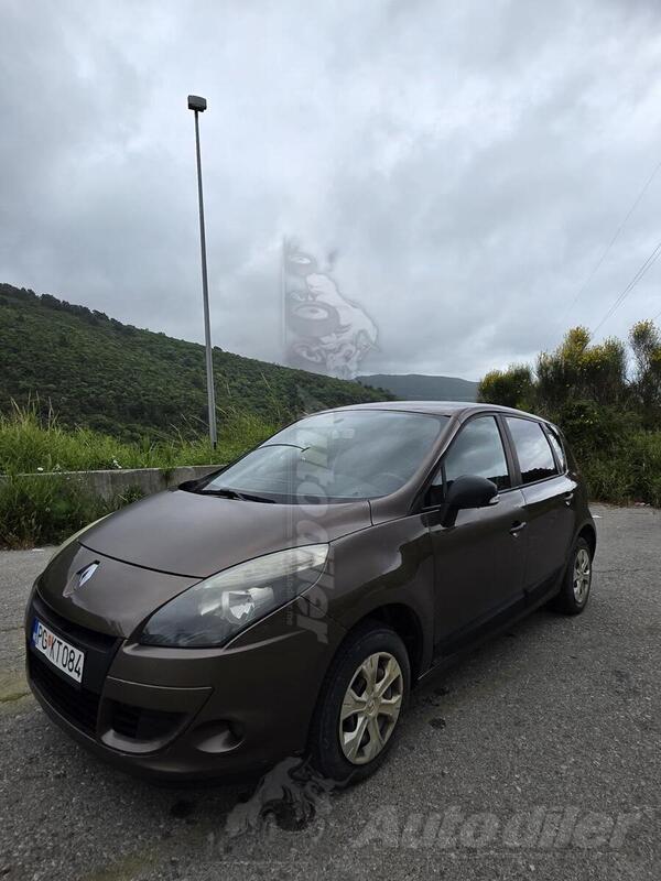 Renault - Scenic - 1.5 dci