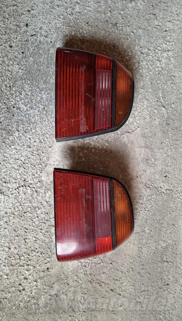 Oba stop svjetla za Volkswagen - Golf 3    - 1993