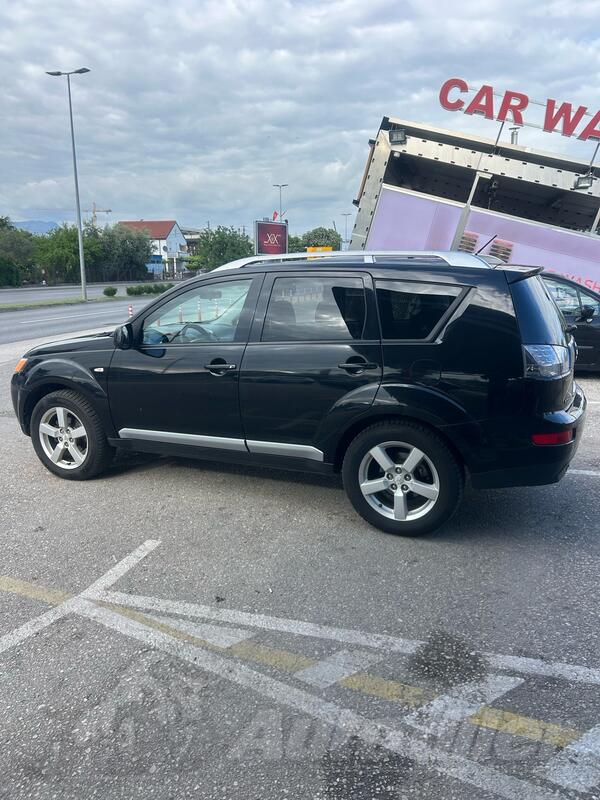 Mitsubishi - Outlander - 2.2 Di-D
