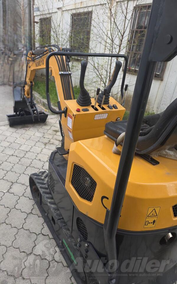 Ostalo - CRAWLER KME 10