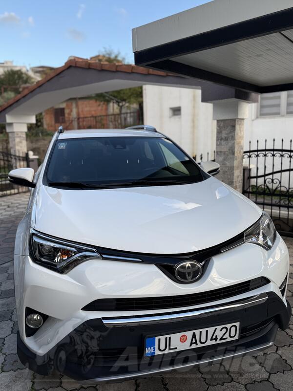 Toyota - RAV 4 - 2.0
