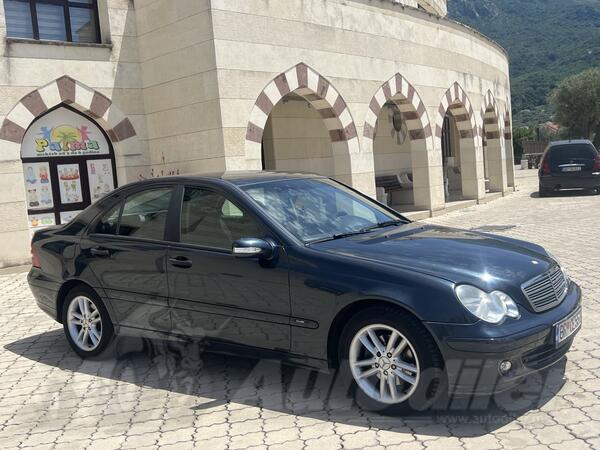 Mercedes Benz - C 220 - 110kw