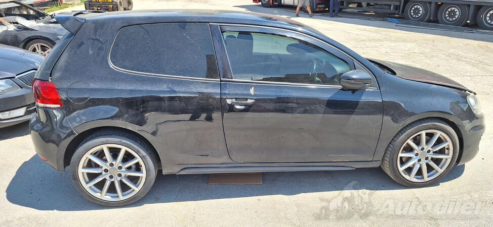 U djelovima Volkswagen - Golf 6