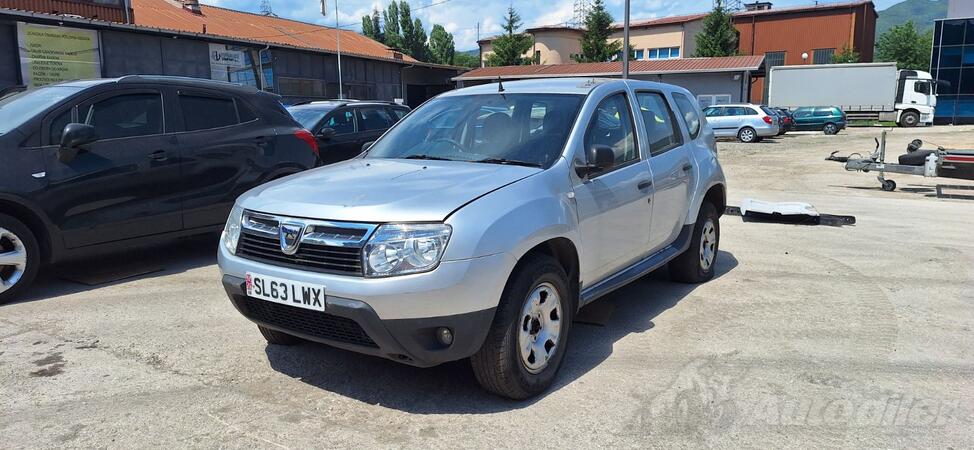 U djelovima Dacia - Duster