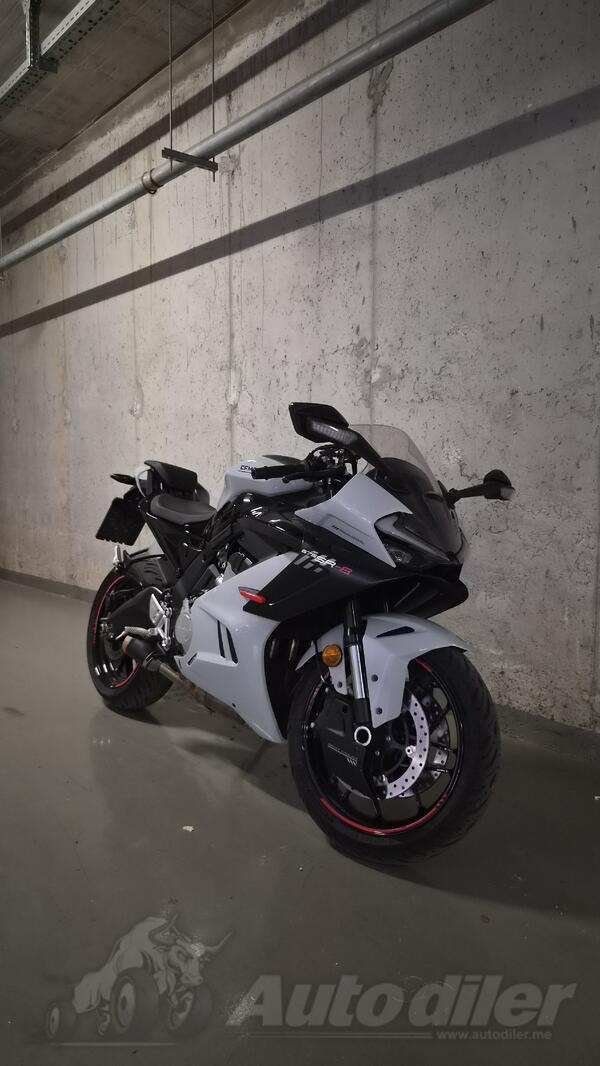 CFMoto - 675SR-R