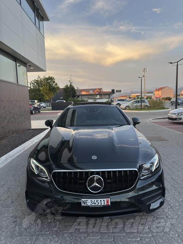 Mercedes Benz - E 220 - E 220 Cupe 4 matic