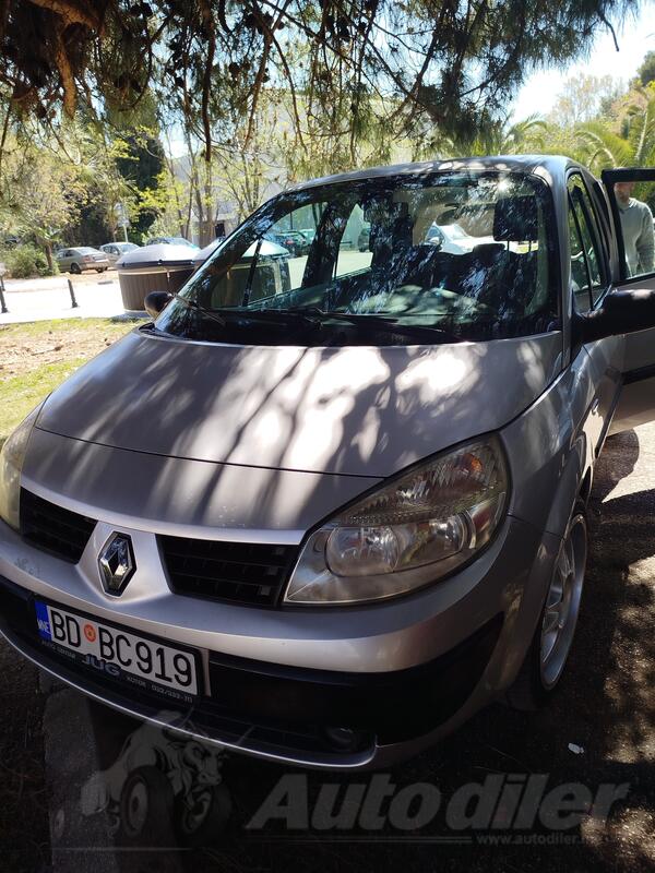 Renault - Scenic - 1.9 TDI